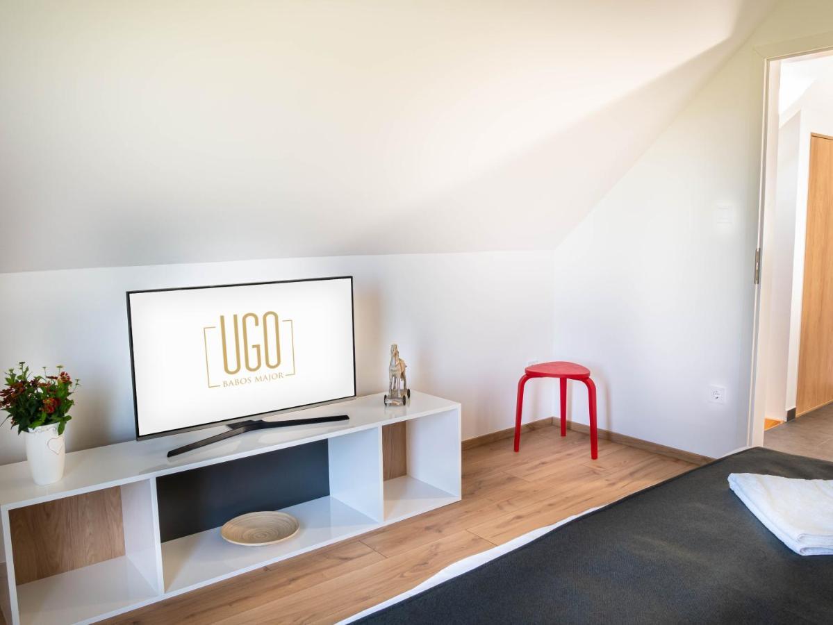 Ugo Apartman Halaszi Ngoại thất bức ảnh