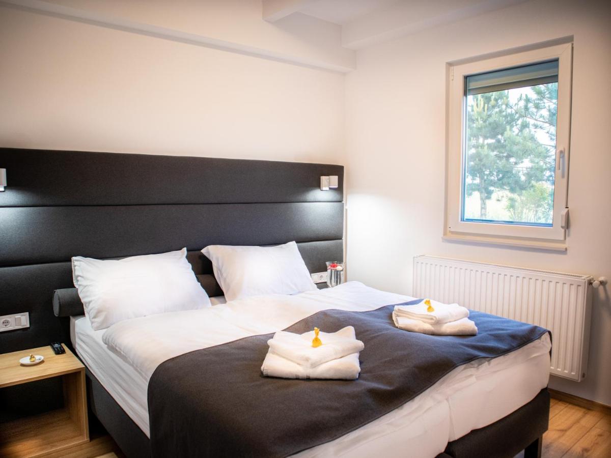 Ugo Apartman Halaszi Ngoại thất bức ảnh