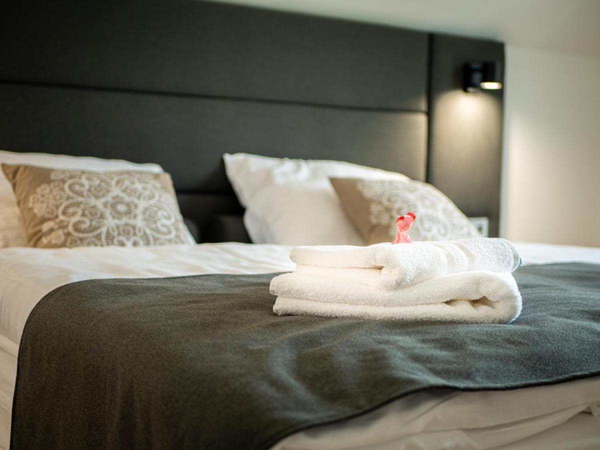 Ugo Apartman Halaszi Ngoại thất bức ảnh
