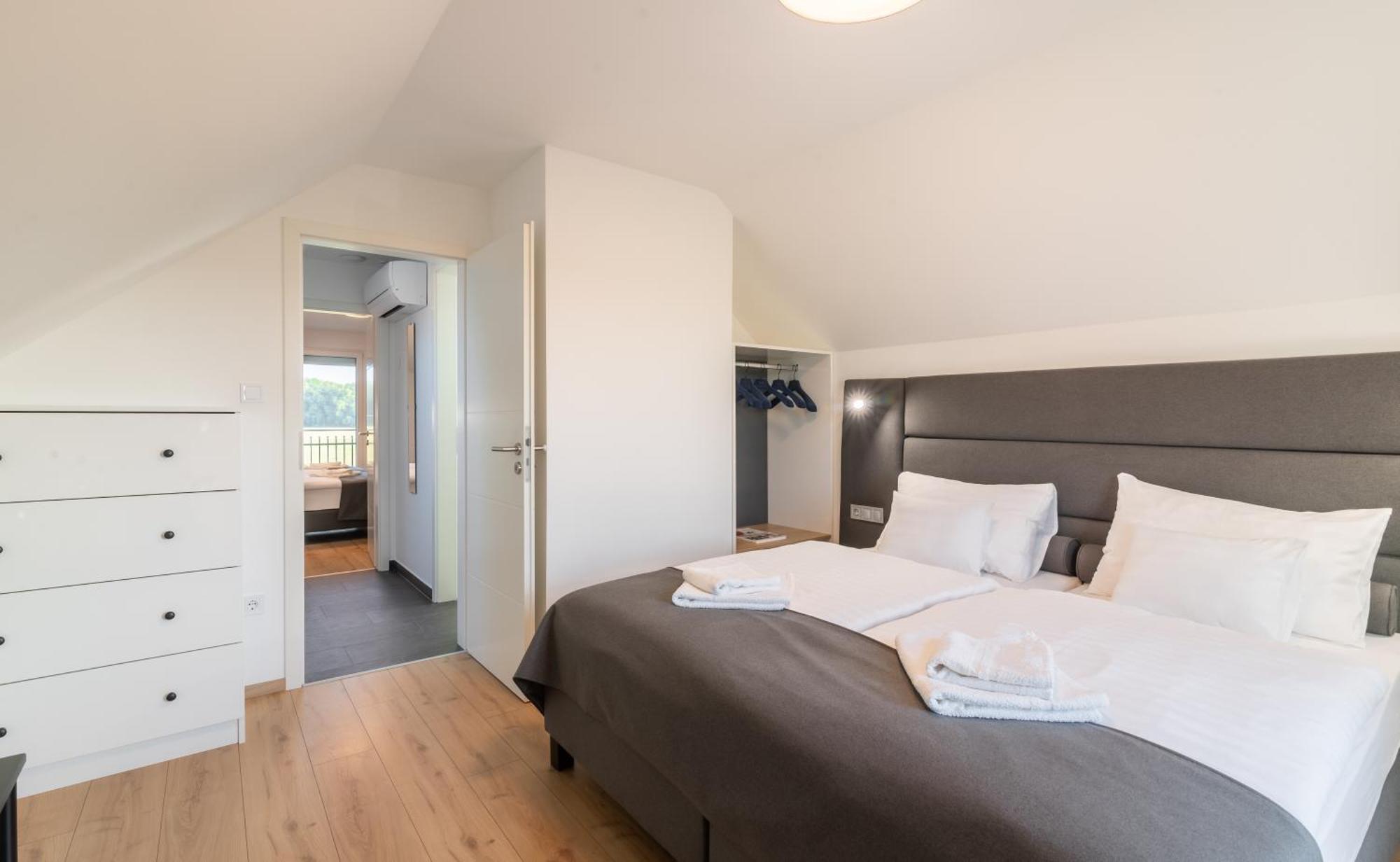 Ugo Apartman Halaszi Ngoại thất bức ảnh